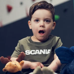 Odzież^Scania T-shirt dziecięcy z napisem w kolorze zielonym
